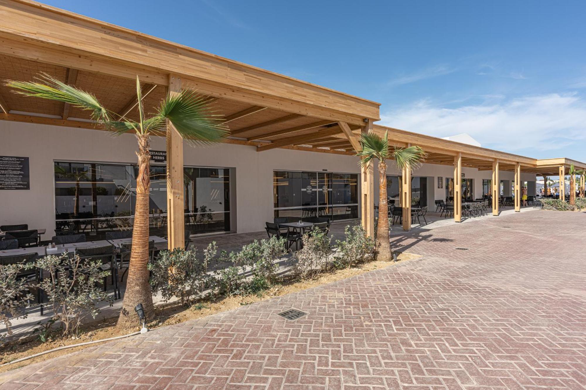 Caretta Paradise Resort & Waterpark Tragaki Exterior photo